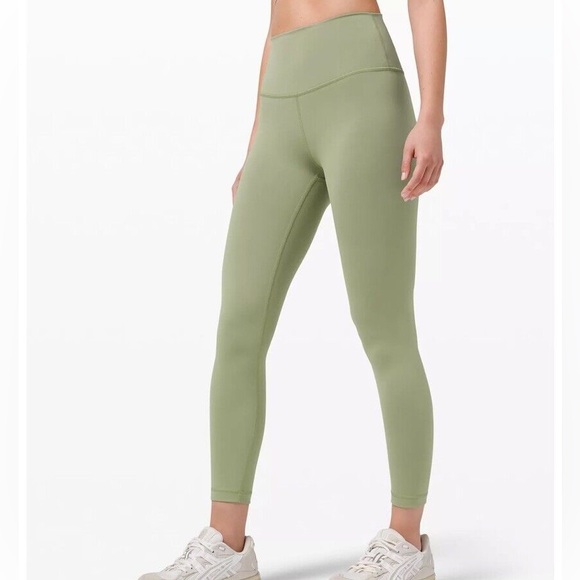 Lululemon Wunder Train HR Tight 25” - Willow Green - 4 LIKE NEW!!!! - Picture 2 of 5